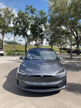 2022 Tesla Model X Dual Motor All-Wheel Drive