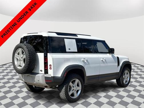 2020 Land Rover Defender 110 SE