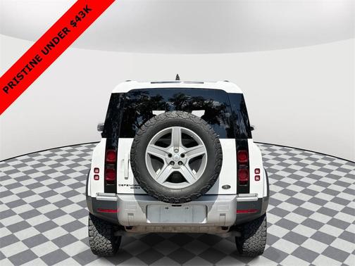 2020 Land Rover Defender 110 SE