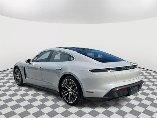 2022 Porsche Taycan 4S