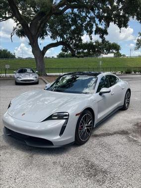 2022 Porsche Taycan 4S