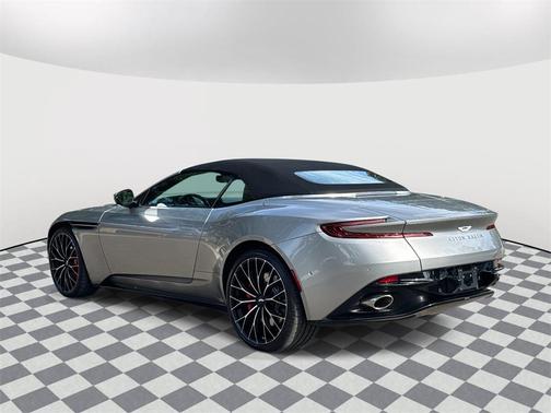 2023 Aston Martin DB11 Volante