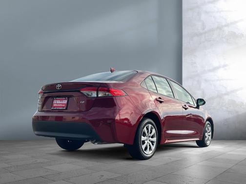 Ruby Flare Pearl 2025 Toyota Corolla LE