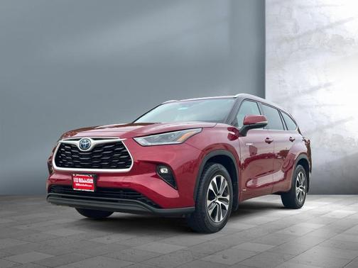 Ruby Flare Pearl 2021 Toyota Highlander Hybrid XLE