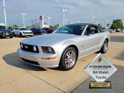 2005 Ford Mustang GT Premium