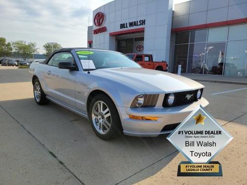 2005 Ford Mustang GT Premium