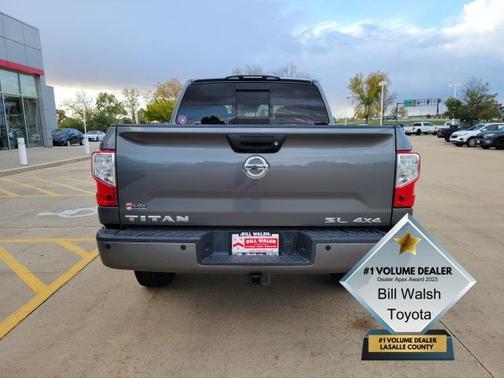 2017 Nissan Titan SL