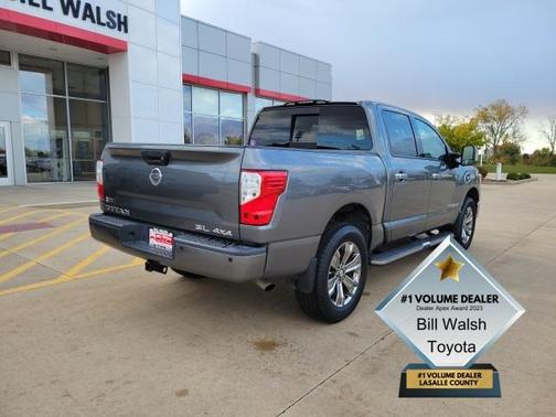 2017 Nissan Titan SL