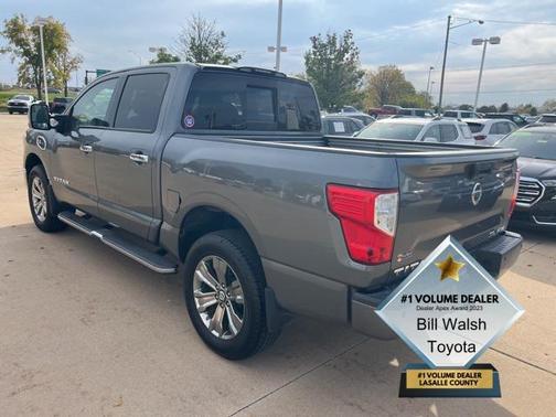 2017 Nissan Titan SL