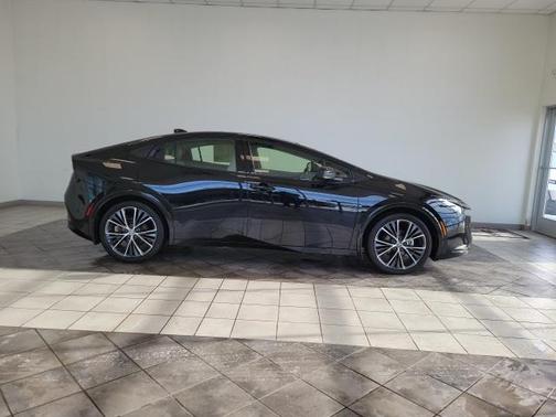 2023 Toyota Prius XLE