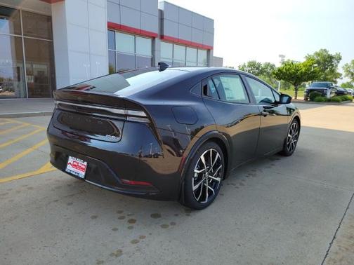 2025 Toyota Prius Plug-In Hybrid XSE Premium