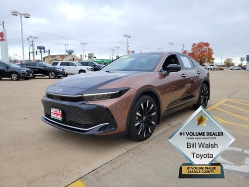 2025 Toyota Crown Platinum