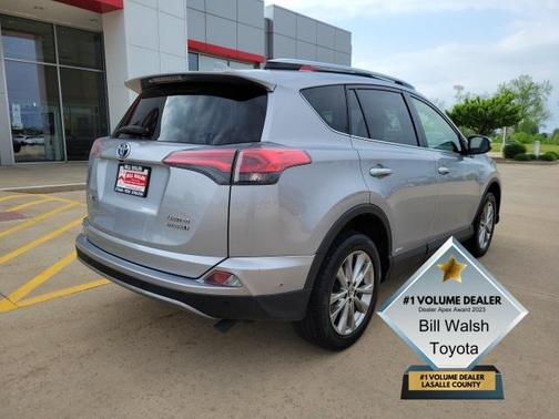 2018 Toyota RAV4 Hybrid SE