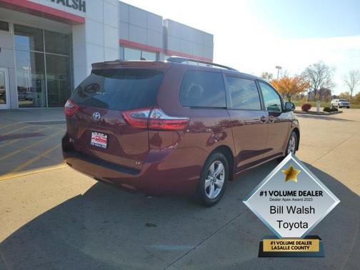 2020 Toyota Sienna LE