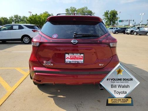 2022 Nissan Kicks SV