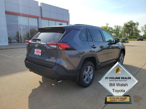 2025 Toyota RAV4 Hybrid XLE