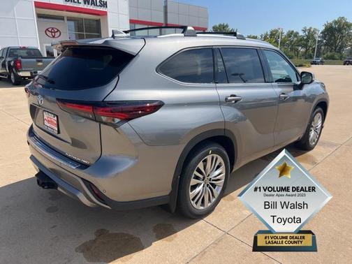 2025 Toyota Highlander Platinum