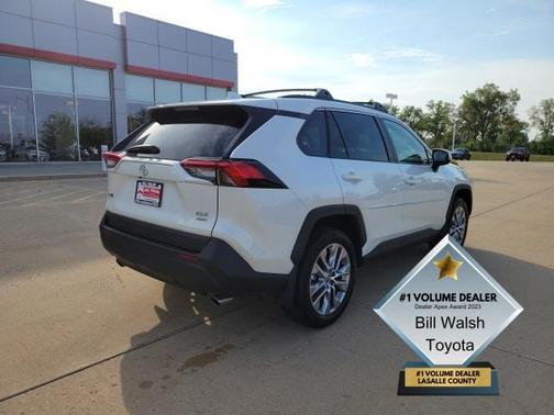2022 Toyota RAV4 XLE Premium