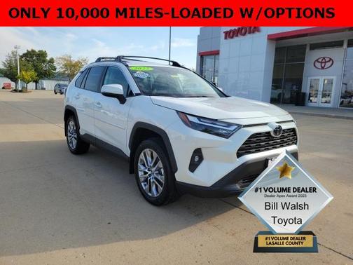 2022 Toyota RAV4 XLE Premium