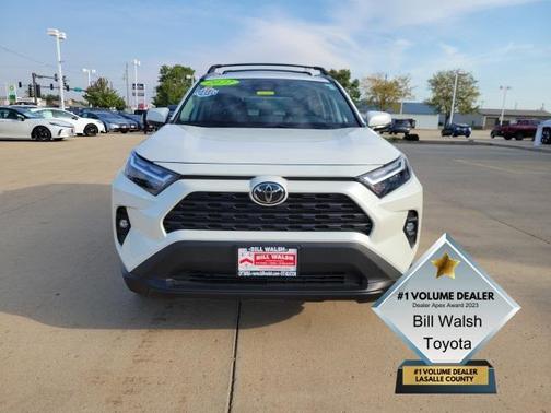 2022 Toyota RAV4 XLE Premium