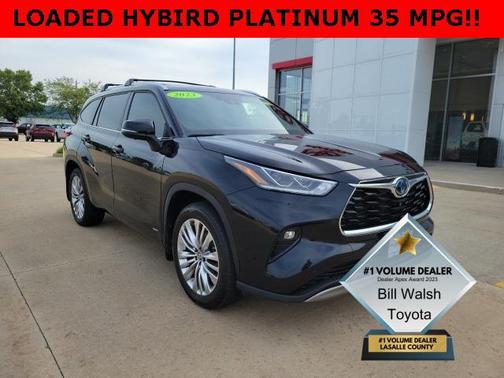 2023 Toyota Highlander Hybrid Platinum