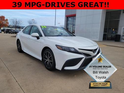 2024 Toyota Camry SE