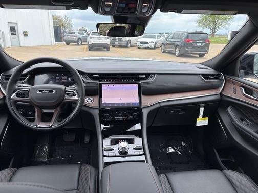 2025 Jeep Grand Cherokee L Summit