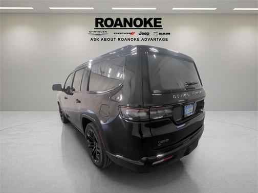 2023 Jeep Grand Wagoneer Series III Obsidian 4x4