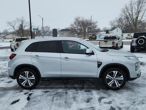 2025 Mitsubishi Outlander Sport 2.0 ES