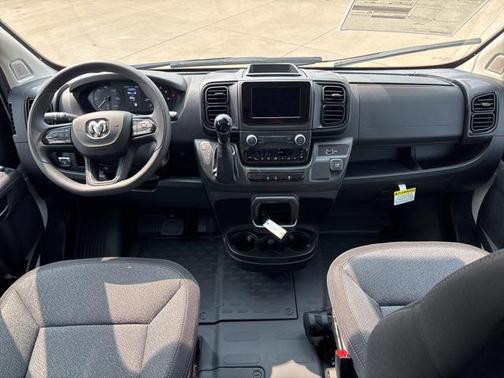 2025 RAM ProMaster 2500 Tradesman