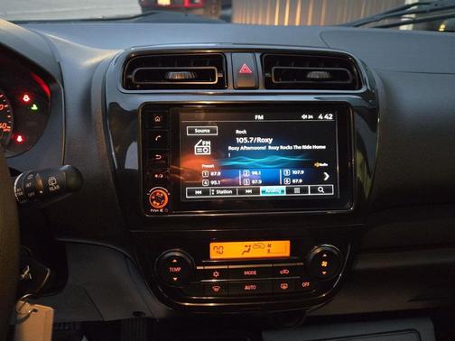 2022 Mitsubishi Mirage ES CVT