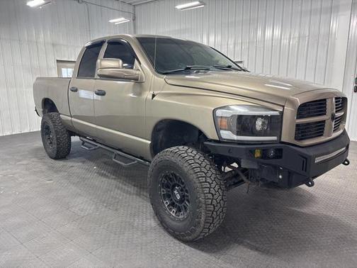 2006 Dodge Ram 2500 SLT/TRX