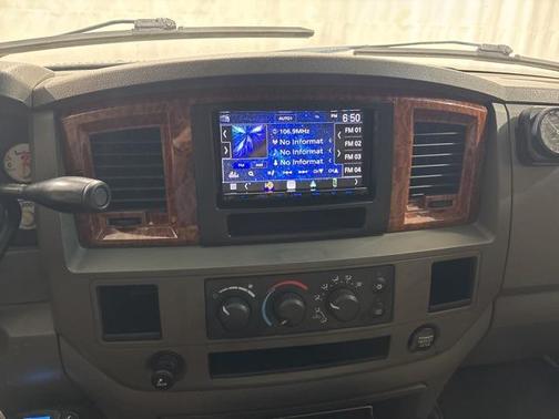 2006 Dodge Ram 2500 SLT/TRX
