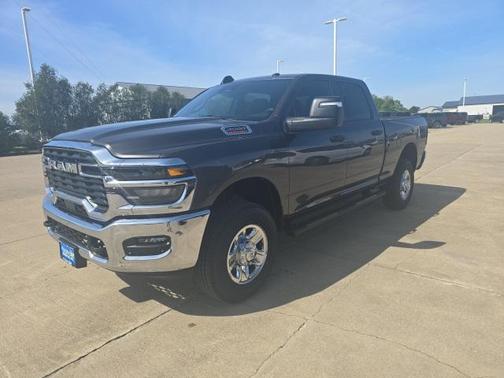 2025 RAM 2500 Tradesman Crew Cab 4x4 6'4' Box
