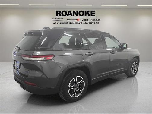 2022 Jeep Grand Cherokee 4xe Trailhawk