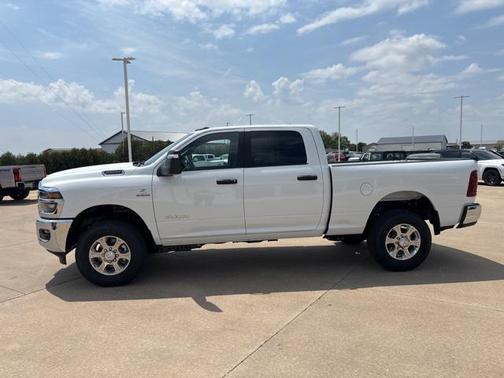 2025 RAM 2500 Big Horn Crew Cab 4x4 6'4' Box