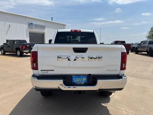 2025 RAM 2500 Big Horn Crew Cab 4x4 6'4' Box
