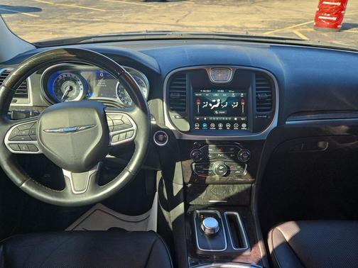 2018 Chrysler 300 Limited