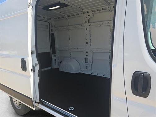 2025 RAM ProMaster 2500 Tradesman