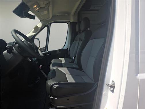 2025 RAM ProMaster 2500 Tradesman