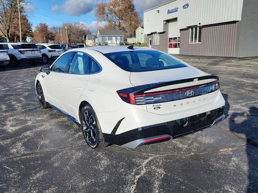 2025 Hyundai SONATA SEL