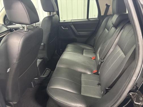 2013 Land Rover LR2 Base