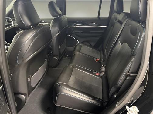 2022 Jeep Grand Cherokee 4xe Trailhawk