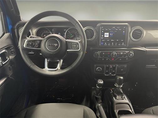 2023 Jeep Gladiator Overland