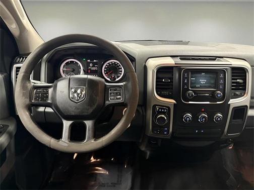 2017 RAM 1500 SLT