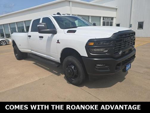 2025 RAM 3500 Tradesman Crew Cab 4x4 8' Box