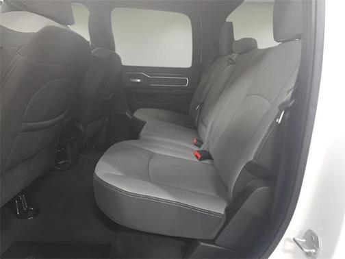 2023 RAM 3500 Big Horn Crew Cab 4x4 6'4' Box