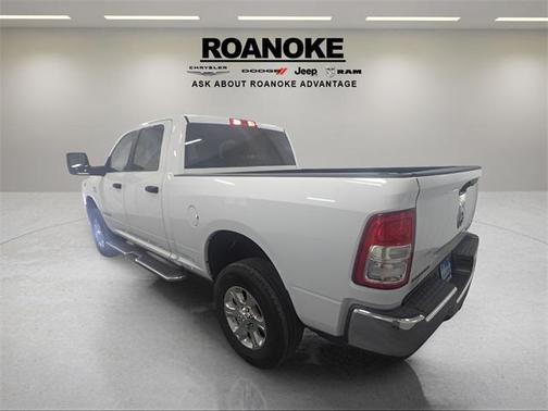 2023 RAM 3500 Big Horn Crew Cab 4x4 6'4' Box