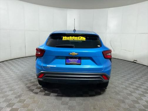 2025 Chevrolet Trax LS