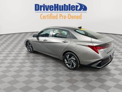 2025 Hyundai ELANTRA SEL